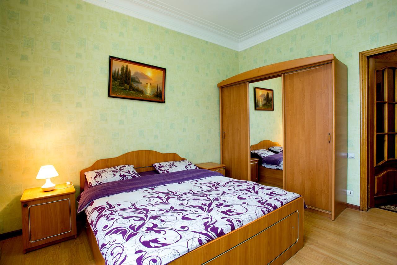 Apartments On Bolshaya Morskaya 65 Mîkolaiiv Exterior foto